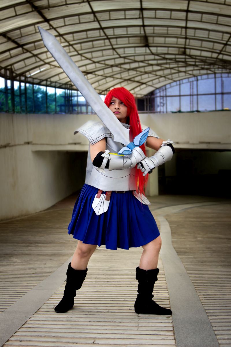 erza-scarlet-cosplay